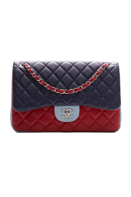 Chanel Quilted Leather Shoulder Bag for FashionistasClassic Jumbo Double Flap Bag