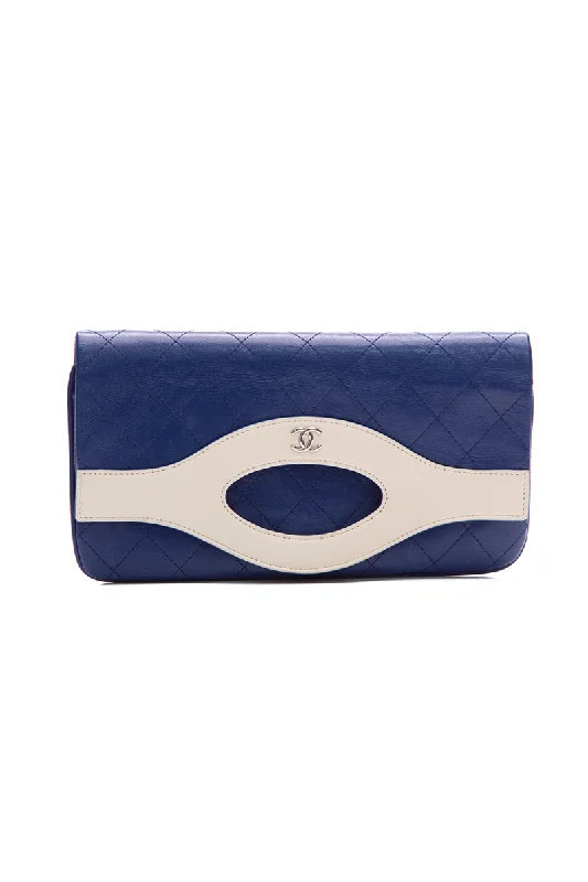 Chanel bags for women with a taste for high fashion31 Small Pouch