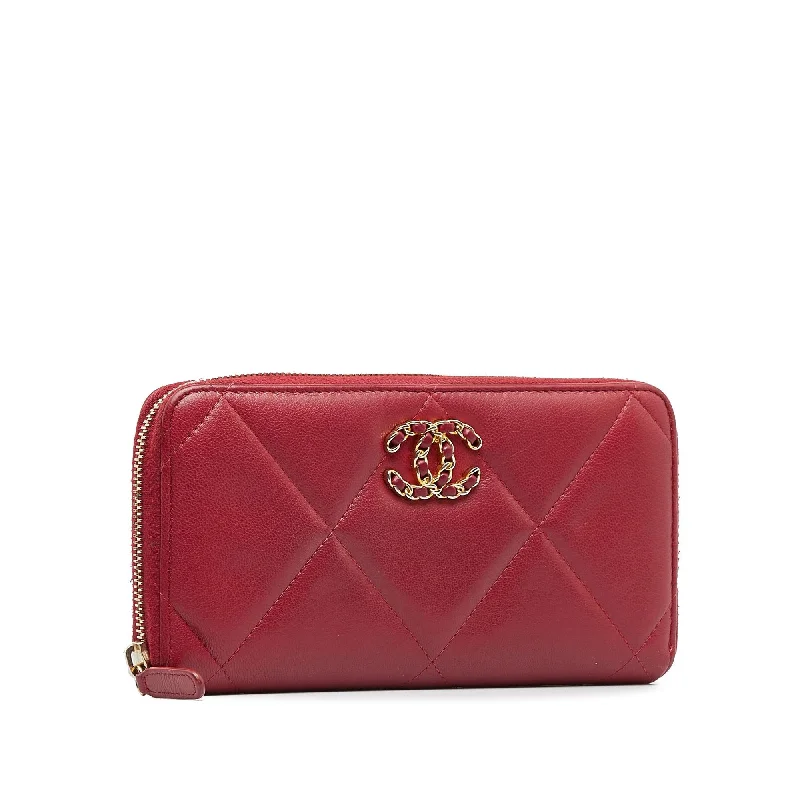 Chanel bags for women who appreciate fine craftsmanshipChanel 19 Zip Around Wallet (tI3UK5)