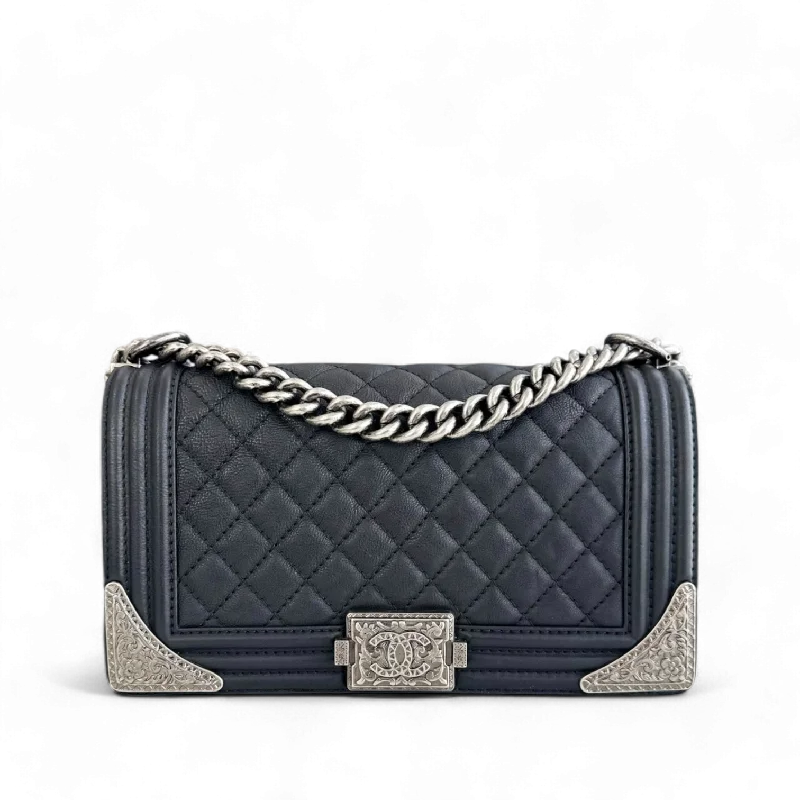 Chanel Classic Flap Bag for Evening PartyChanel Boy Medium - 25CM Quilted Limited Edition Paris-Dallas Metal Edge Grained Calfskin Black Silver Hardware Series 19