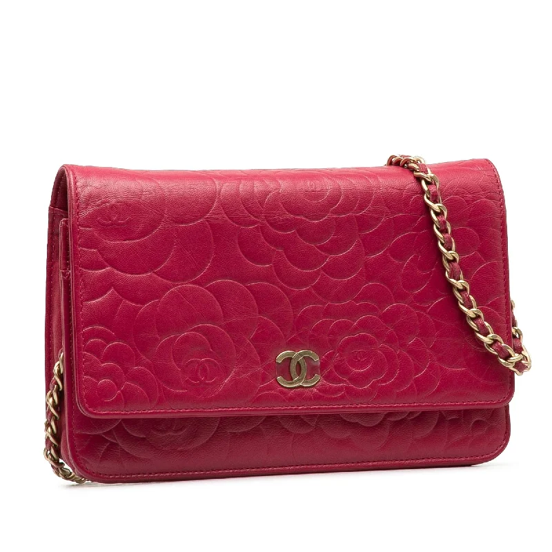 Chanel bags perfect for everyday elegChanel Camellia Wallet On Chain (rsYib2)