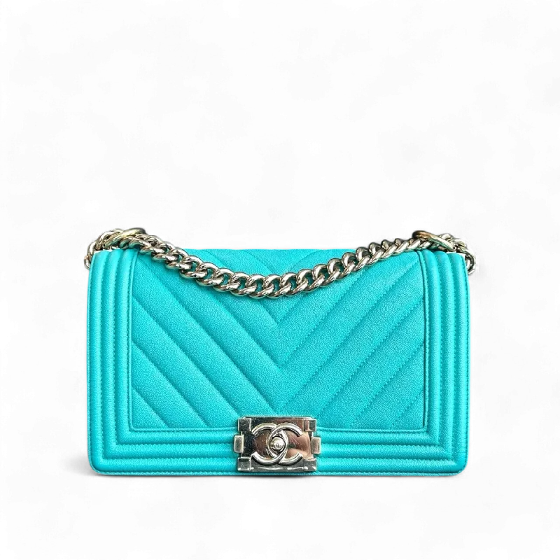 Chanel bags that pair perfectly with any outfitCaviar Boy Old Medium 25CM Chevron Grained Calfskin Cyan Green Blue Light Golden Hardware Series 27