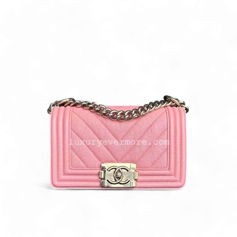 Chanel bags for women with a taste for high fashionChanel Boy Small - Caviar Chevron Calfskin Sakura Pink Golden Hardware Series 27