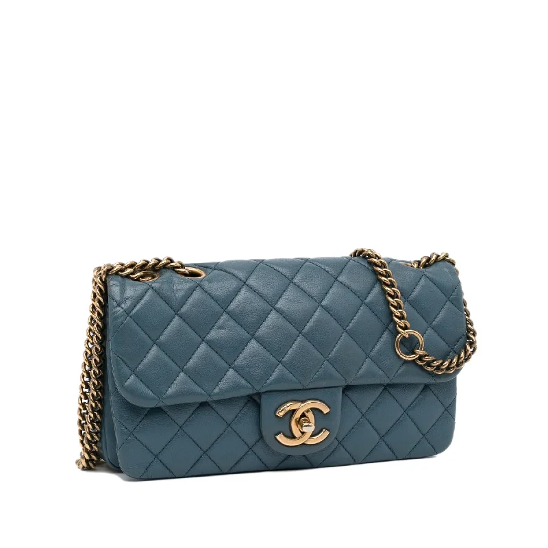 Chanel Vintage Inspired Handbag for Retro LoversChanel CC Flap Leather Shoulder Bag (OS8Ghv)