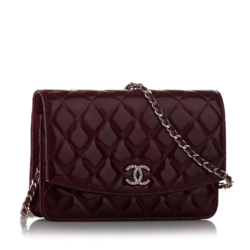 Chanel bags for women who love timeless fashionChanel CC Flap Wallet On Chain (ECp2o4)