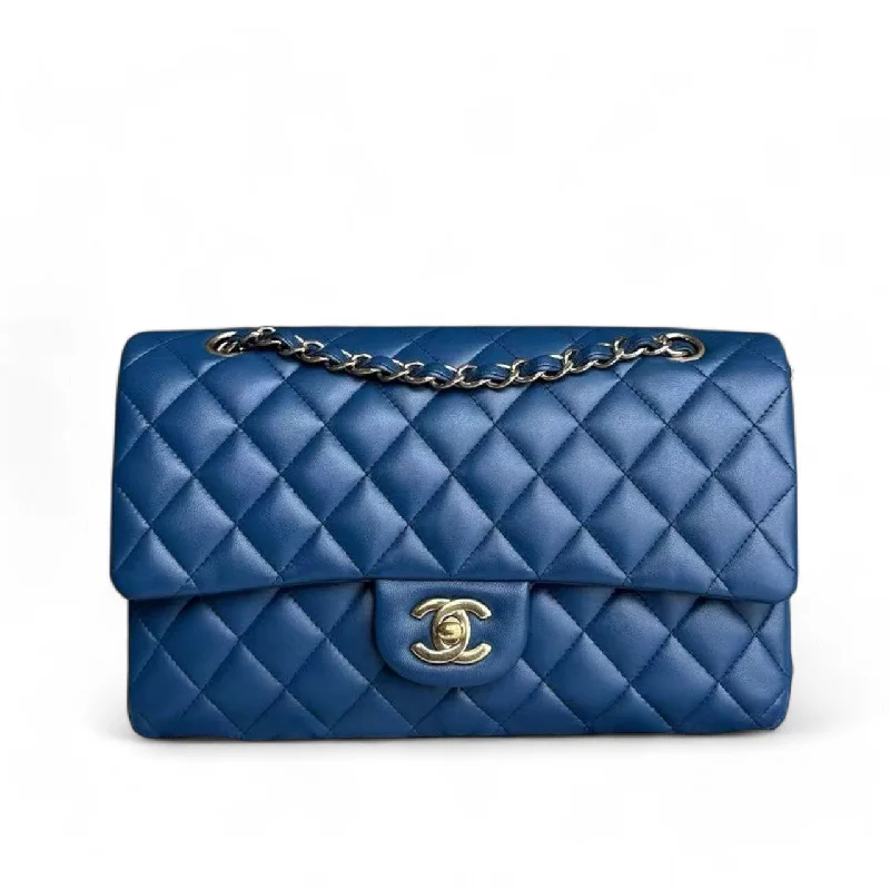 Chanel bags for a polished and professional appearanceChanel Classic Flap Medium - 25CM Quilted Lambskin Dark Blue Gold Hardware Series 25