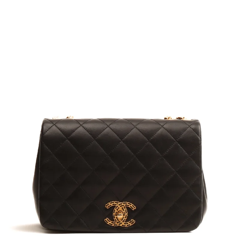 Chanel bags perfect for everyday elegCHANEL On And On Flap Bag - Black