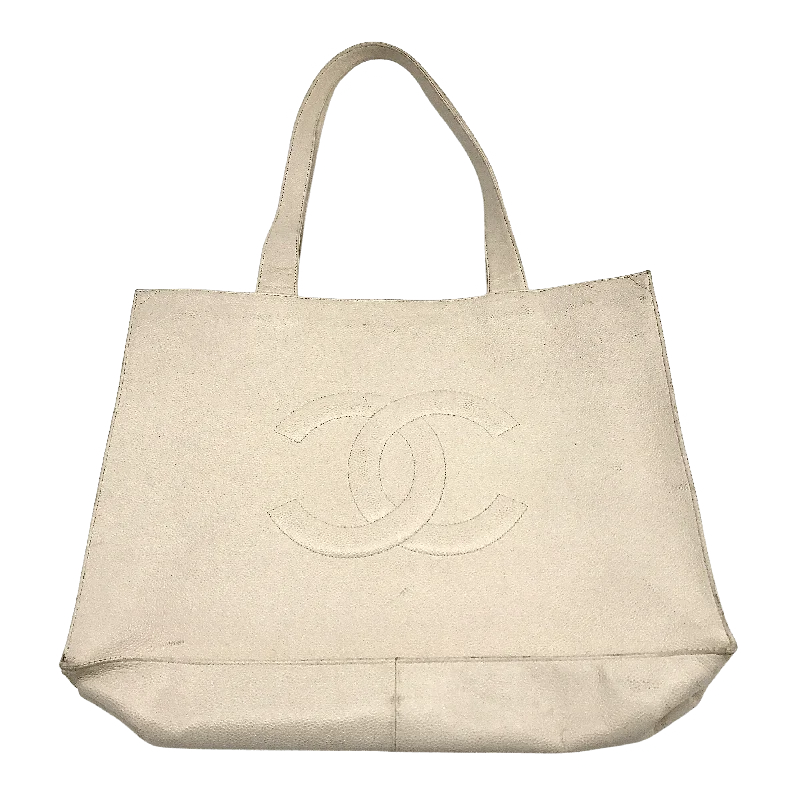 Chanel leather bags for everydVintage Chanel Tote Bag