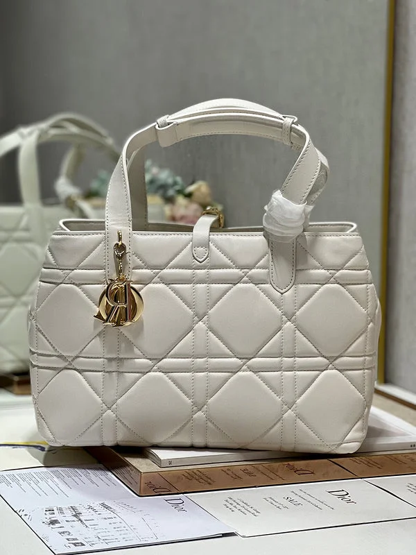 Chanel Lightweight Handbag for Daily ErrandsWF - Chanel Bags - 007