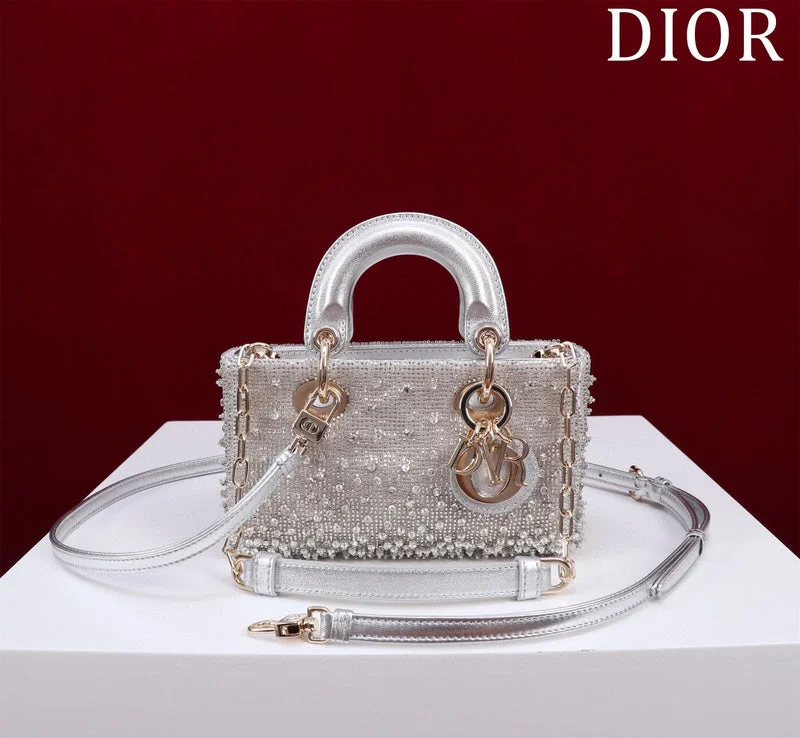 Fashion - forward Christian Dior tote bags for the modern womanBC - Dior Bags - 160