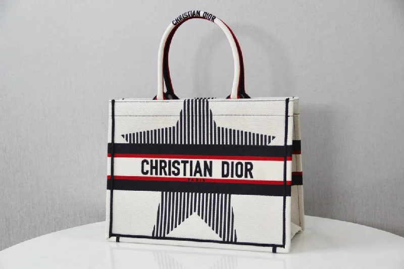 Christian Dior handbags with a back - pocket for quick storageChristian Dior - Luxury Bags  475