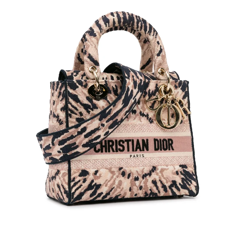 Christian Dior handbags with a removable shoulder strap for versatilityDior Medium Tie-Dye Lady D-Lite (7vNACv)