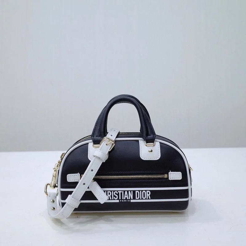 Christian Dior Saddle bags with a patent leather finish for a shiny lookGlitzybags - Dior Bags - 4191